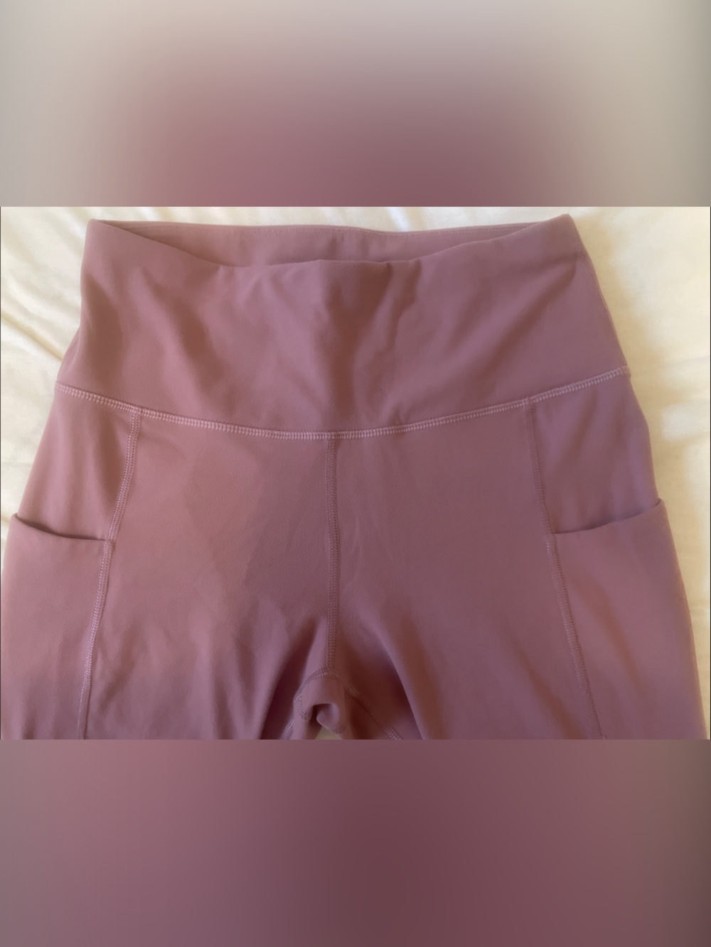 High-Rise Leggings with Side Phone Pockets in Mauve